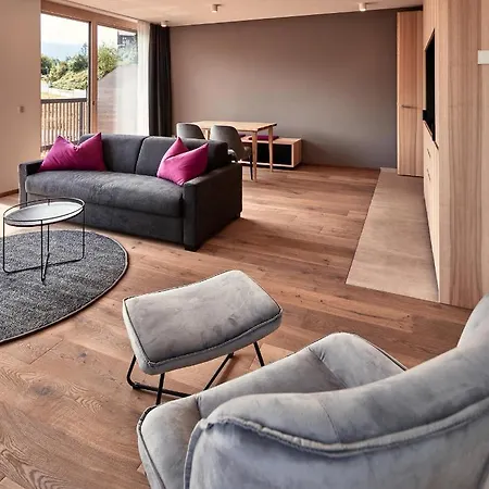 Apartmanhotel Staufen Am Schlossberg Mit Und Golf